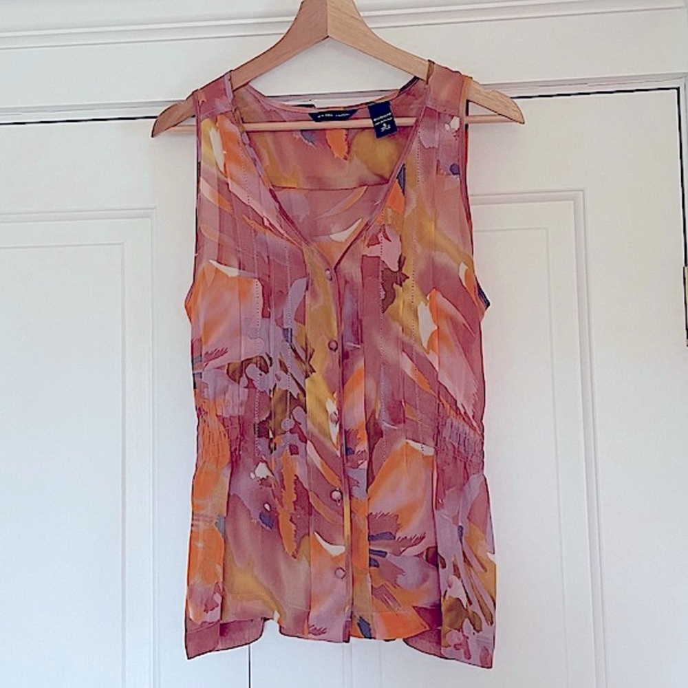New York & Company Sleeveless Sheer Button Down Blouse size small